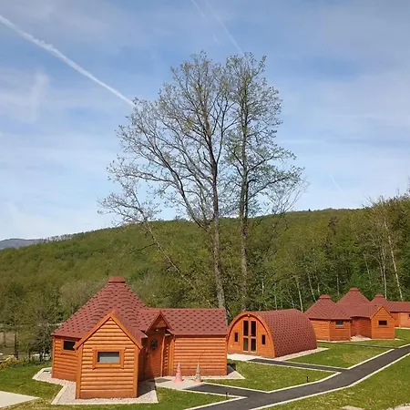 Les Chaumines Holiday home Albe