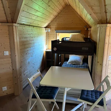 Les Chaumines Nyaraló *